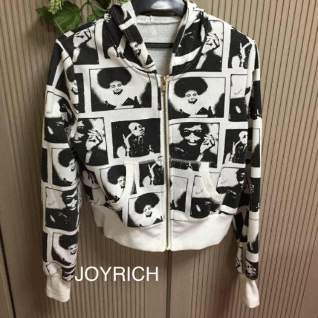 JOYRICH(ジョイリッチ)のJOYRICH パーカー フォト柄 レディースのトップス(パーカー)の商品写真