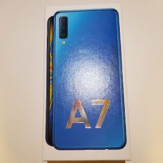 Galaxy A7 ブルー(スマートフォン本体)