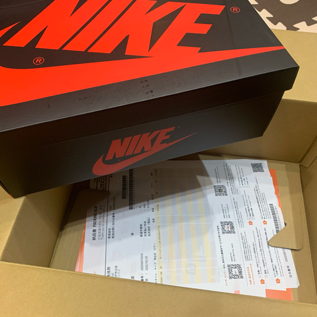 NIKE(ナイキ)のONE PIECE様専用　NIKE　エアジョーダン1 ライトスモークグレー メンズの靴/シューズ(スニーカー)の商品写真
