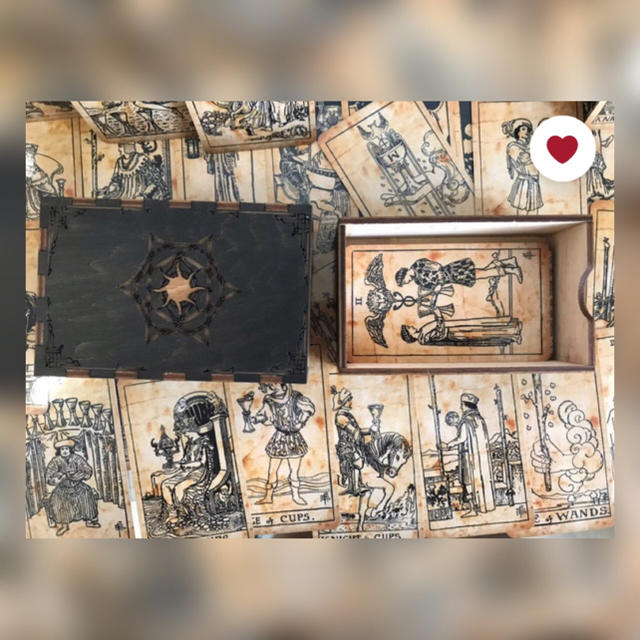 日本未入荷❣️海外タロットカード❤️(タロットカード⭐︎オラクル