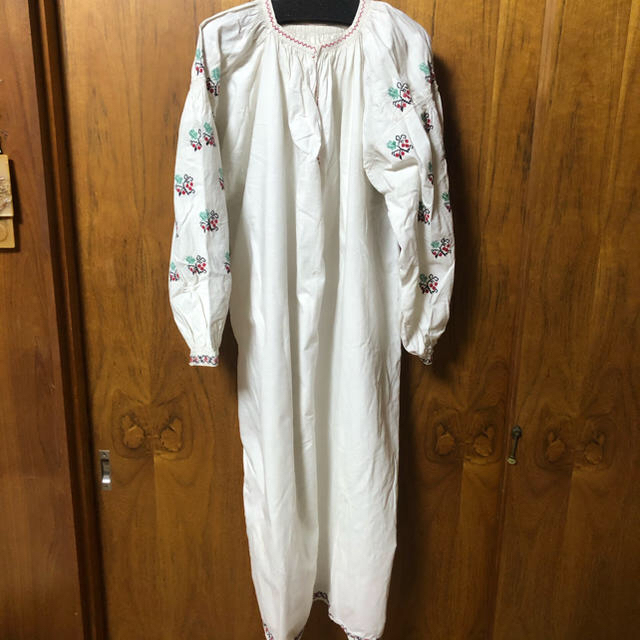 uncinq vintage Ukraina dress