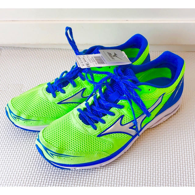 定価14,850円【新品タグ付】★mizuno★ミズノ★ウエーブエアロ★26cm