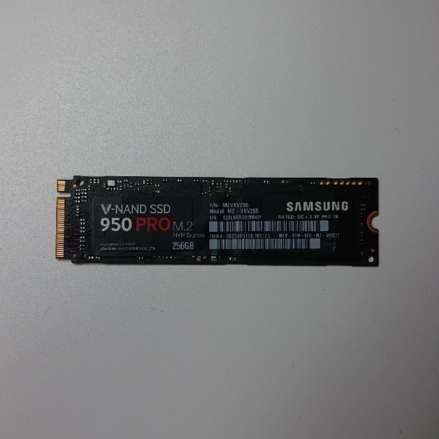 SAMSUNG(サムスン)のSAMSUNG SSD 950 PRO 256GB NVMe スマホ/家電/カメラのPC/タブレット(PCパーツ)の商品写真