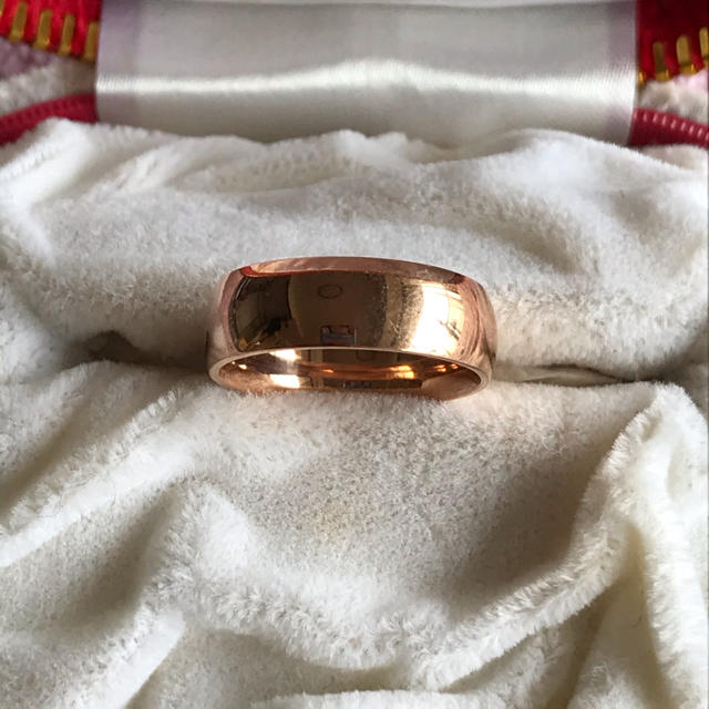 指輪✨リング✨ステンレス製✨ローズゴールド✨甲丸リング✨レディース レディースのアクセサリー(リング(指輪))の商品写真