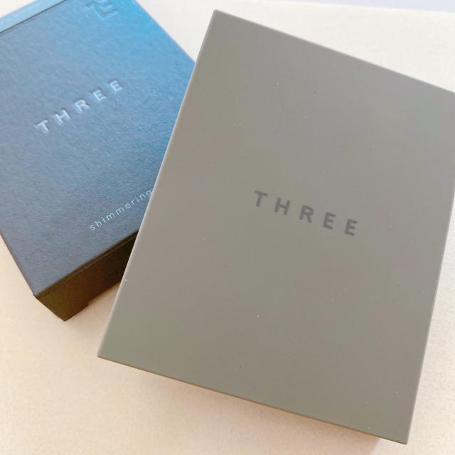 THREE(スリー)の❁ THREE シマリンググローデュオ 02 ❁ コスメ/美容のベースメイク/化粧品(コントロールカラー)の商品写真
