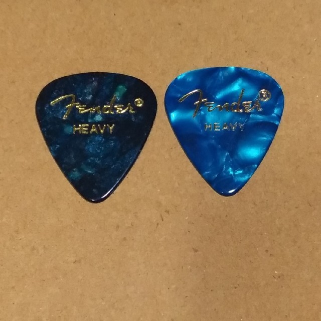 Fender(フェンダー)のFender  ピック OCEAN TURQUOISE ヘビー 5枚　フェンダー 楽器のギター(エレキギター)の商品写真