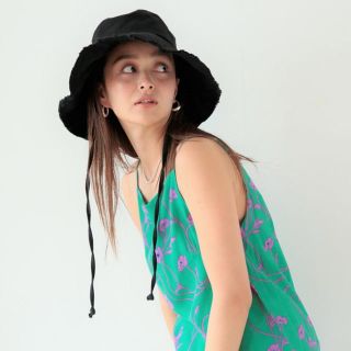 シールームリン(SeaRoomlynn)のsearoomlynn LONG STRAP BUCKET HAT【BLACK】(ハット)