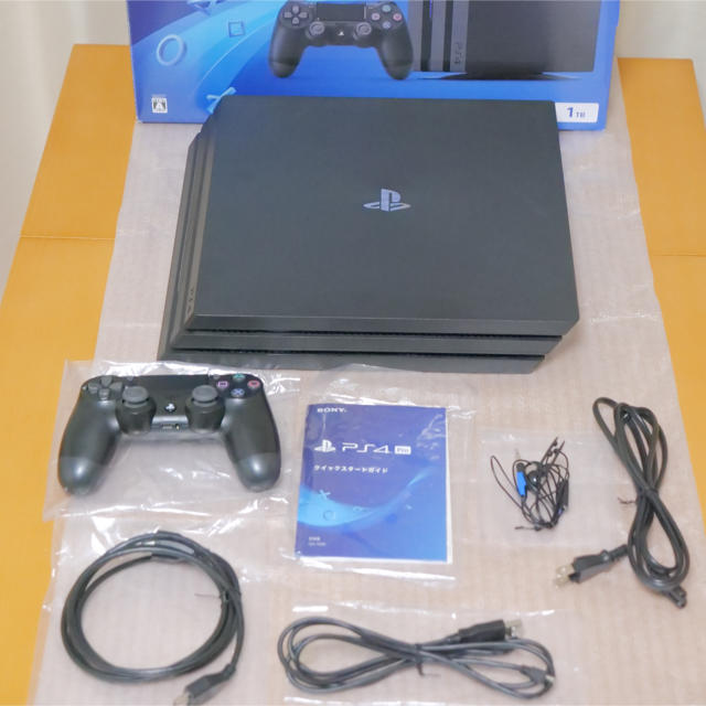 PlayStation4 Pro CHU-7200B 1TBゲームソフト/ゲーム機本体