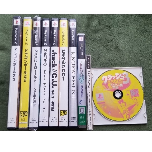 PlayStation2(プレイステーション2)のPS2本体のみ+ソフト色々 エンタメ/ホビーのゲームソフト/ゲーム機本体(家庭用ゲーム機本体)の商品写真