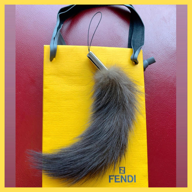 FENDI(フェンディ)の超レア✨未使用❤️超美品【FENDI】フェンディ ❤️フォックスのキーリング❤️ レディースのファッション小物(キーホルダー)の商品写真