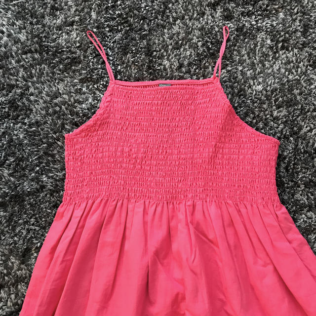 ZARA KIDS(ザラキッズ)の未使用　ZARA Kids  シャーリングデザインワンピース キッズ/ベビー/マタニティのキッズ服女の子用(90cm~)(ワンピース)の商品写真