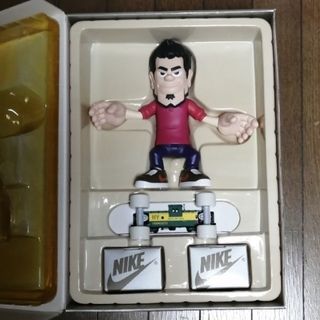 メディコムトイ(MEDICOM TOY)のメディコムトイ　フィギュア　NIKE SB　chocolate Gino(スポーツ)