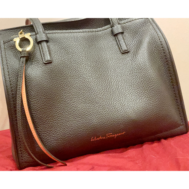 日本限定 Salvatore Ferragamo サルバトーレフェラガモ - ハンドバッグ