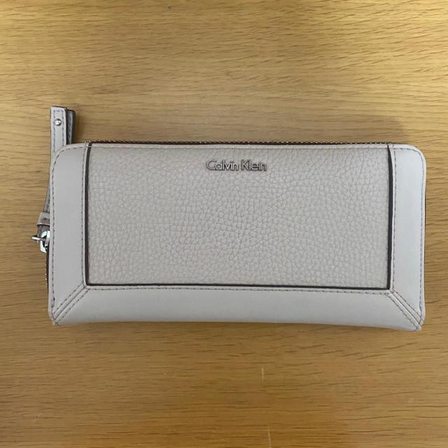 Calvin Klein(カルバンクライン)のCalvin Klein 長財布 レディースのファッション小物(財布)の商品写真