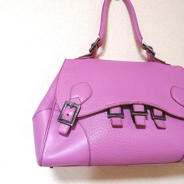 GRACE CONTINENTAL(グレースコンチネンタル)のタナークロール☆パープル ピンク レザー バッグ レディースのバッグ(ハンドバッグ)の商品写真
