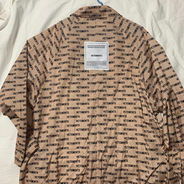 vetements レインコート　バイマ購入