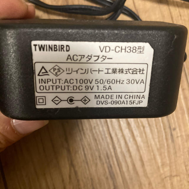 TWINBIRD(ツインバード)のツインバードポータブル防水DVDプレーヤー スマホ/家電/カメラのオーディオ機器(ポータブルプレーヤー)の商品写真