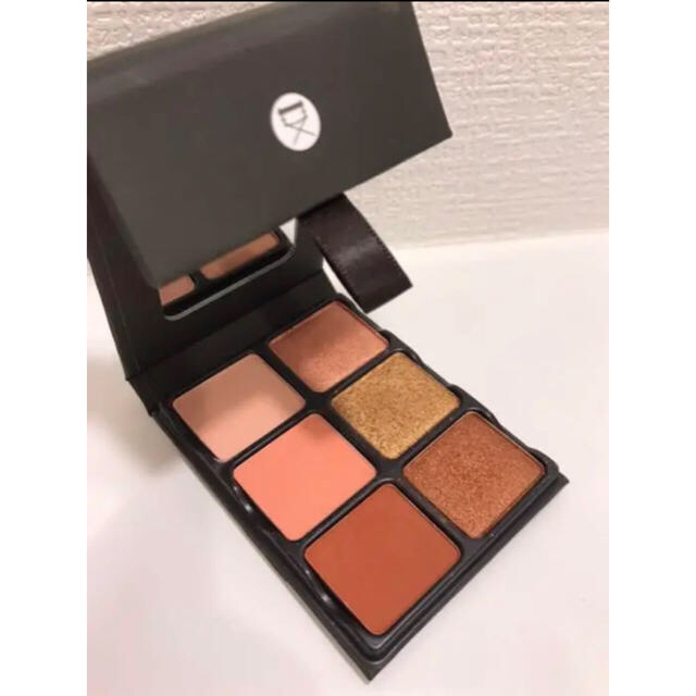 Sephora(セフォラ)の専用【VISEART】 Theory Palette 2点 コスメ/美容のベースメイク/化粧品(アイシャドウ)の商品写真