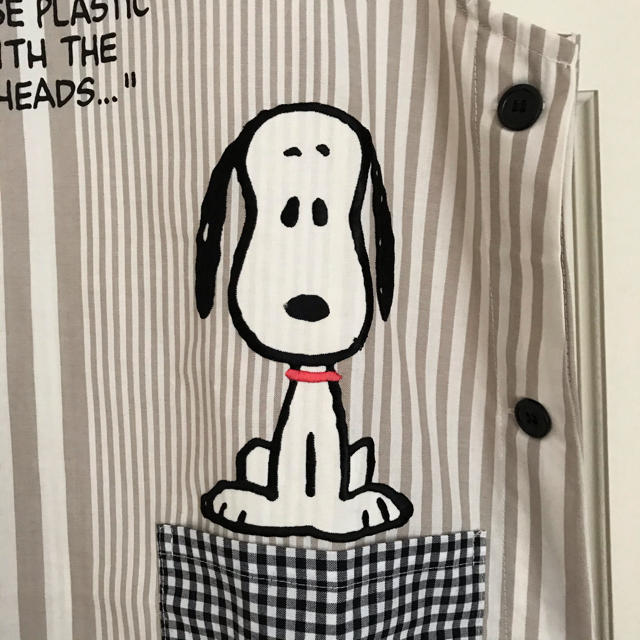 SNOOPY(スヌーピー)の新品＊スヌーピー エプロン / ストライプ(ベージュ) インテリア/住まい/日用品のキッチン/食器(その他)の商品写真