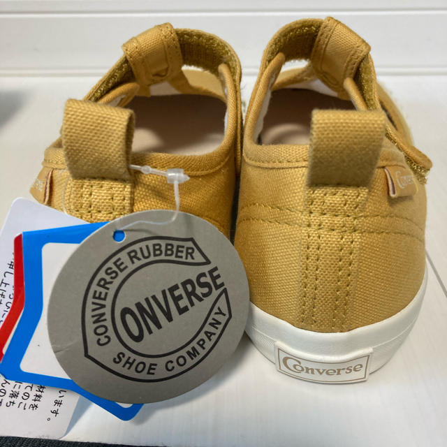 CONVERSE(コンバース)のコンバース　Tストラップ スニーカー　オーカー　22cm キッズ/ベビー/マタニティのキッズ靴/シューズ(15cm~)(スニーカー)の商品写真