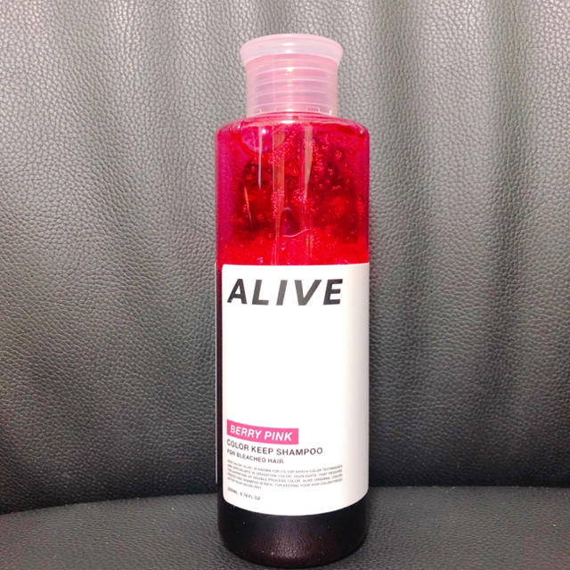 【専用　りょーちん様】ALIVE 極濃ベリーピンクシャンプー コスメ/美容のヘアケア/スタイリング(シャンプー)の商品写真