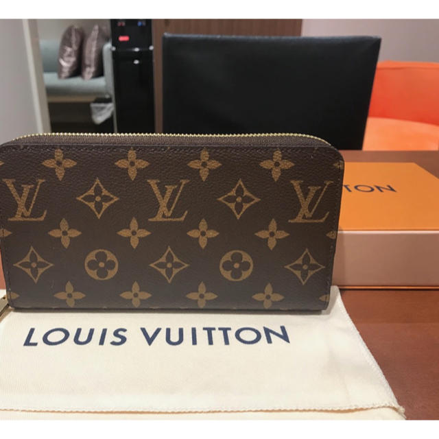 LOUIS VUITTON 財布