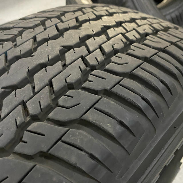 タイヤ4本セット　265/60R 18 2