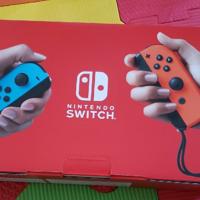 任天堂スイッチSwitch新品未開封☆店舗印あり！