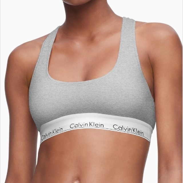 Calvin Klein(カルバンクライン)の【Calvin Klein】カルバンクラインインナー３点セット レディースの下着/アンダーウェア(ブラ&ショーツセット)の商品写真