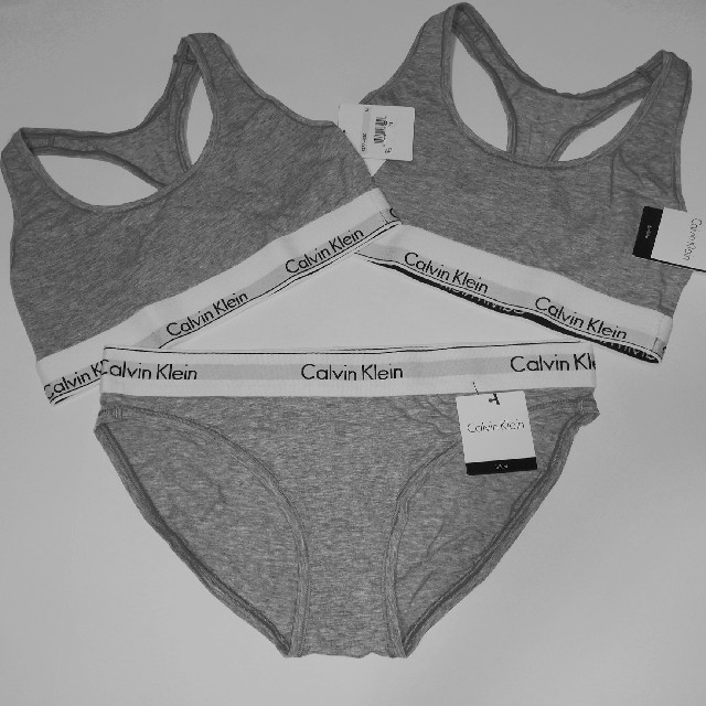 Calvin Klein(カルバンクライン)の【Calvin Klein】カルバンクラインインナー３点セット レディースの下着/アンダーウェア(ブラ&ショーツセット)の商品写真