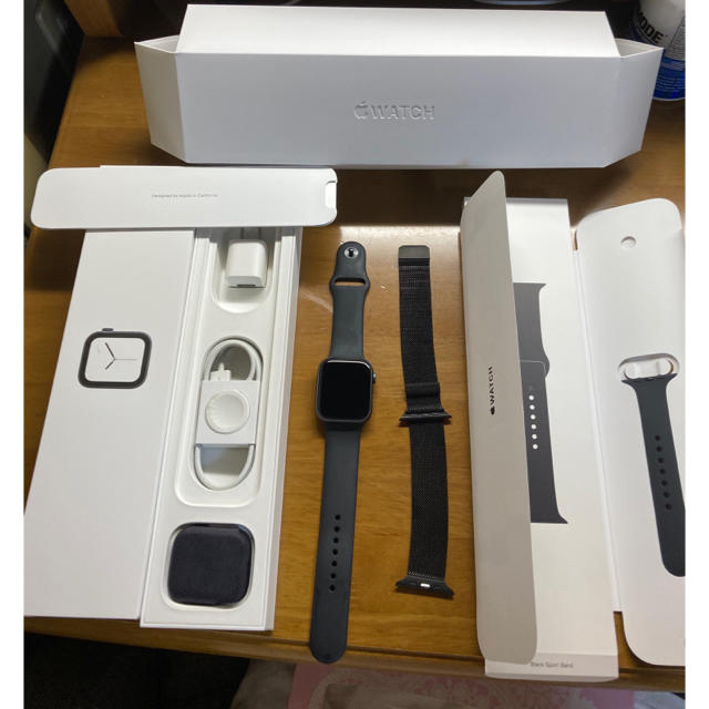 【日曜まで】Apple Watch Series 4 44mm GPS