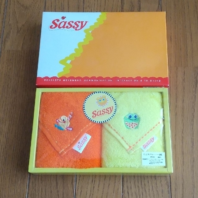 Sassy(サッシー)の未使用 Sassy ミニタオル ２枚セット キッズ/ベビー/マタニティのこども用ファッション小物(その他)の商品写真