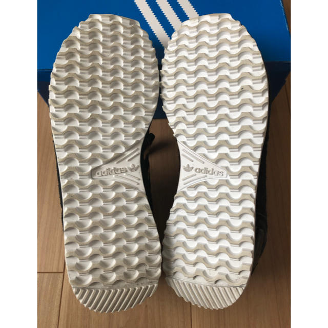 adidas(アディダス)の【美品】アディダスオリジナルス zx700 レディースの靴/シューズ(スニーカー)の商品写真