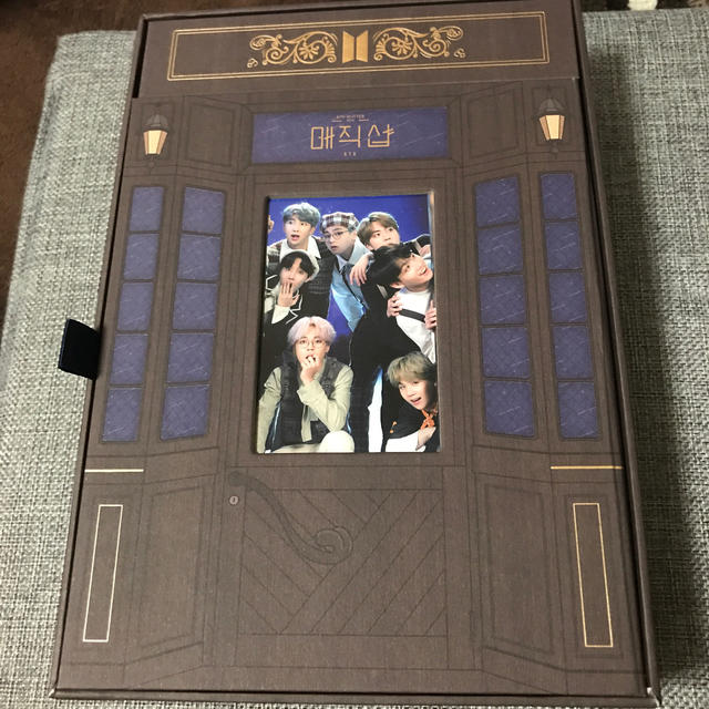 防弾少年団(BTS)(ボウダンショウネンダン)のBTS magic shop DVD エンタメ/ホビーのCD(K-POP/アジア)の商品写真