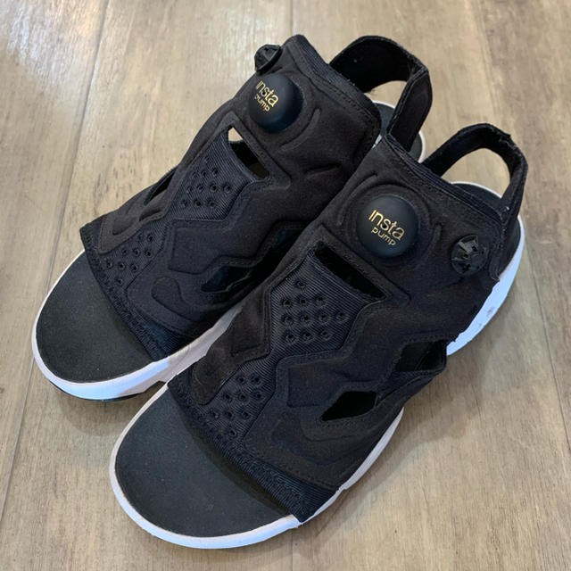 Reebok リーボック ポンプフューリー サンダルの通販 By コモレビ リーボックならラクマ Reebok リーボック ポンプフューリー サンダルの通販 By コモレビ リーボックならラクマ
