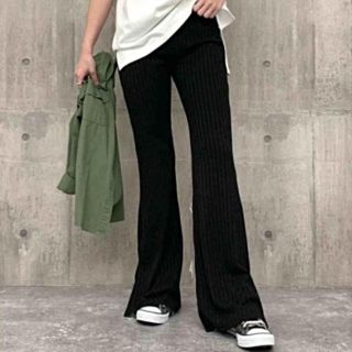 マウジー(moussy)の本日限定値下lagua gem  リブフレアパンツ(カジュアルパンツ)