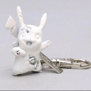 メディコムトイ(MEDICOM TOY)のDaniel Arsham x Pokemon x 2G Key Charm(キャラクターグッズ)