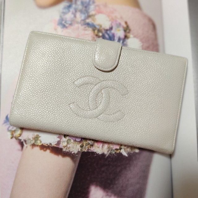 ♥CHANEL♥シャネル　キャビアスキン　がま口財布