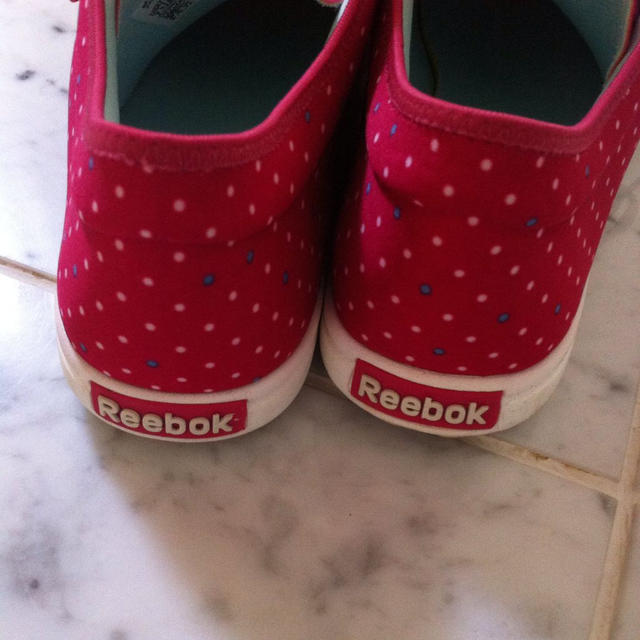 Reebok(リーボック)のリーボック♡ランアラウンド レディースの靴/シューズ(スニーカー)の商品写真