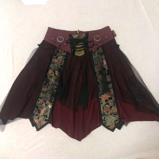 OZZON(オッズオン)のOZZONESTE スカート レディースのスカート(ミニスカート)の商品写真