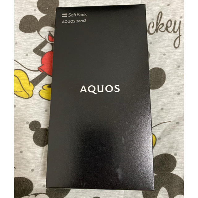 AQUOS(アクオス)のAQUOS Zero2 アストロブラック スマホ/家電/カメラのスマートフォン/携帯電話(スマートフォン本体)の商品写真