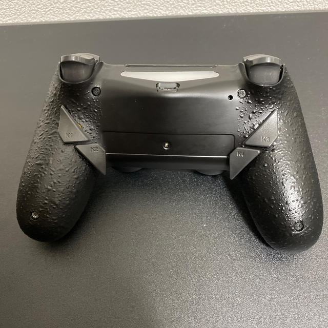 PlayStation4(プレイステーション4)のdual shock4 背面ボタン改造品 エンタメ/ホビーのゲームソフト/ゲーム機本体(その他)の商品写真