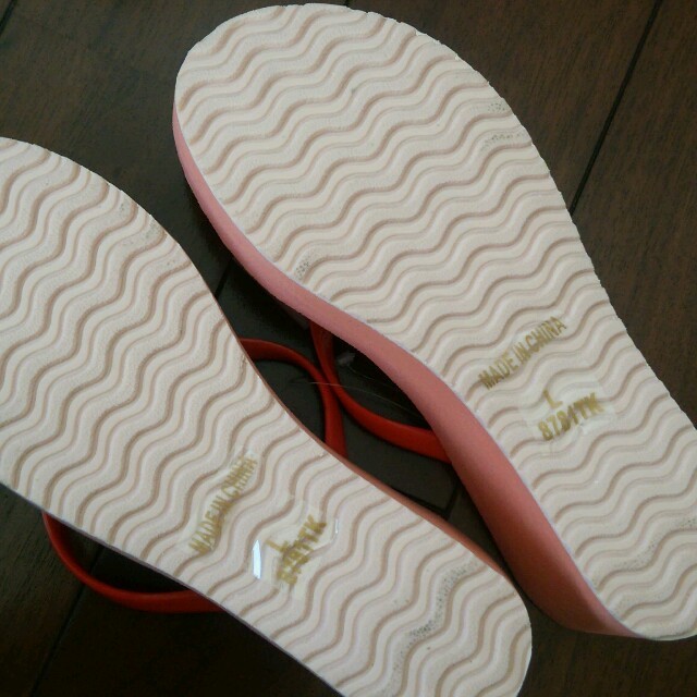 新品♪厚底ビーチサンダル　ピンク脚長効果 レディースの靴/シューズ(ビーチサンダル)の商品写真