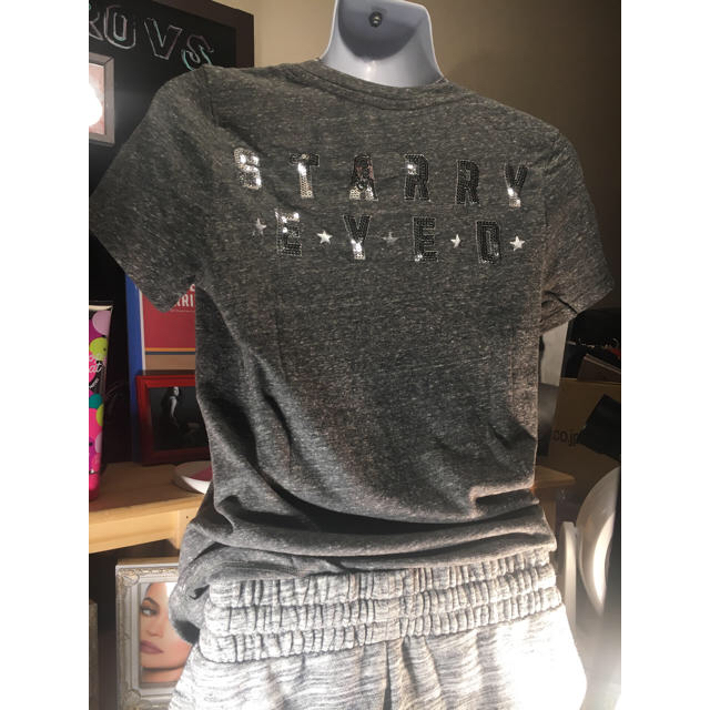 Victoria's Secret(ヴィクトリアズシークレット)のヴィクトリアシークレット　Victoria’s Secret Tシャツ レディースのトップス(Tシャツ(半袖/袖なし))の商品写真