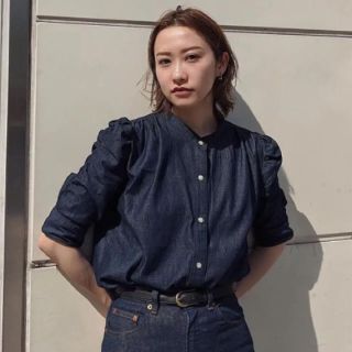 マウジー(moussy)のMOUSSY♡GATHER SLEEVE DENIMブラウス♡パフスリーブ紺(シャツ/ブラウス(半袖/袖なし))