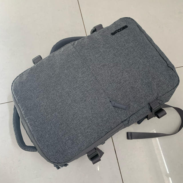 incase EO Travel Backpack 使用頻度極少