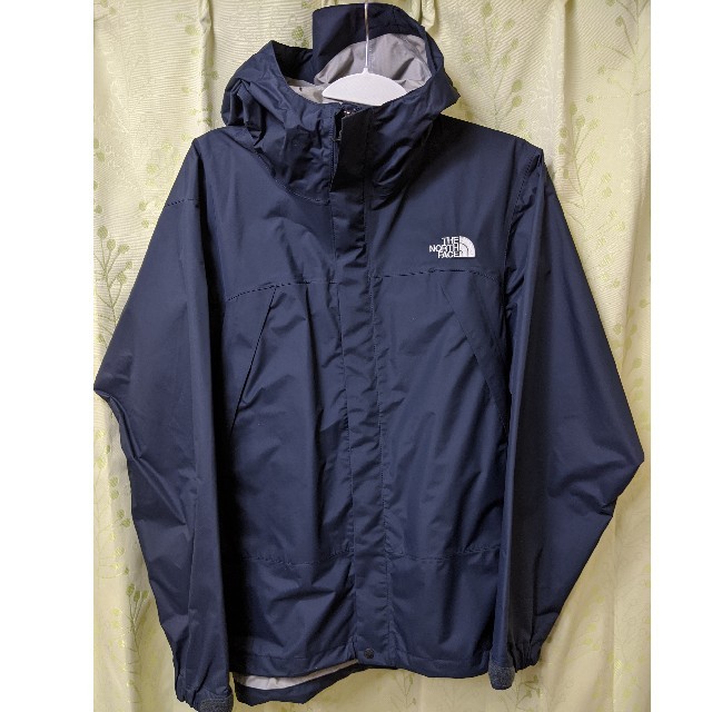 THE NORTH FACE(ザノースフェイス)のよしよし様専用　新品未使用ノースフェイス　NP61930 L ネイビー メンズのジャケット/アウター(ナイロンジャケット)の商品写真