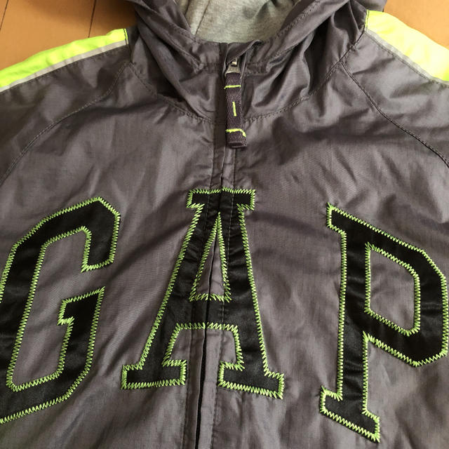 GAP Kids(ギャップキッズ)の週末限定値下げ★ギャップ150サイズアウター キッズ/ベビー/マタニティのキッズ服男の子用(90cm~)(ジャケット/上着)の商品写真