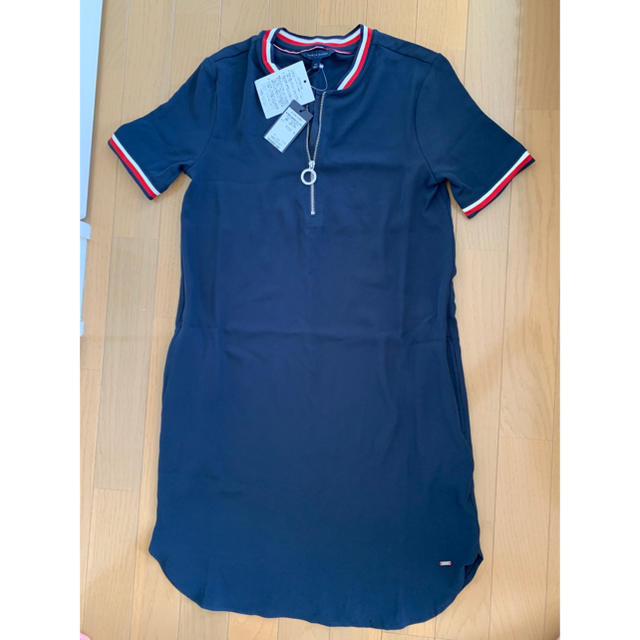 TOMMY HILFIGER(トミーヒルフィガー)の値引きラスト！新品タグ付き　トミーヒルフィガー　ワンピース レディースのワンピース(ひざ丈ワンピース)の商品写真