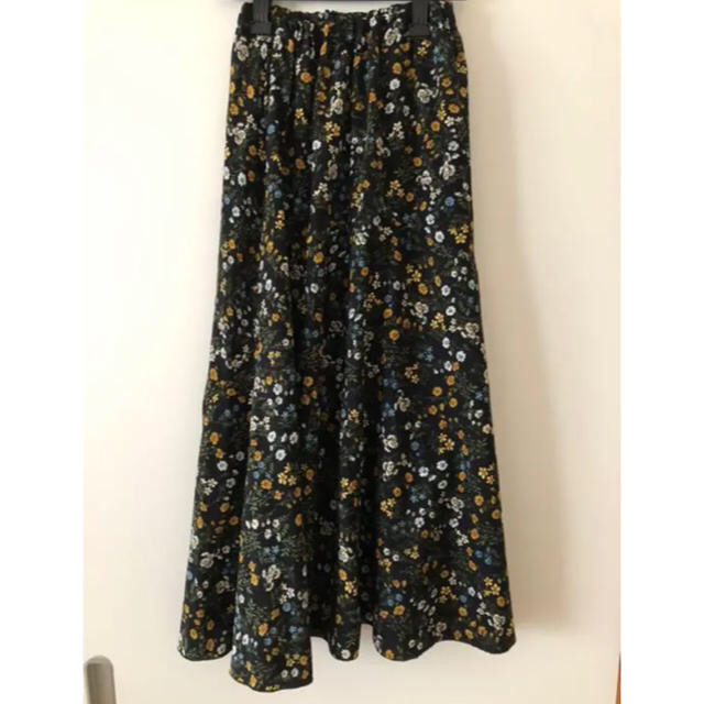 fifth(フィフス)のfifth 花柄ロングスカート レディースのスカート(ロングスカート)の商品写真